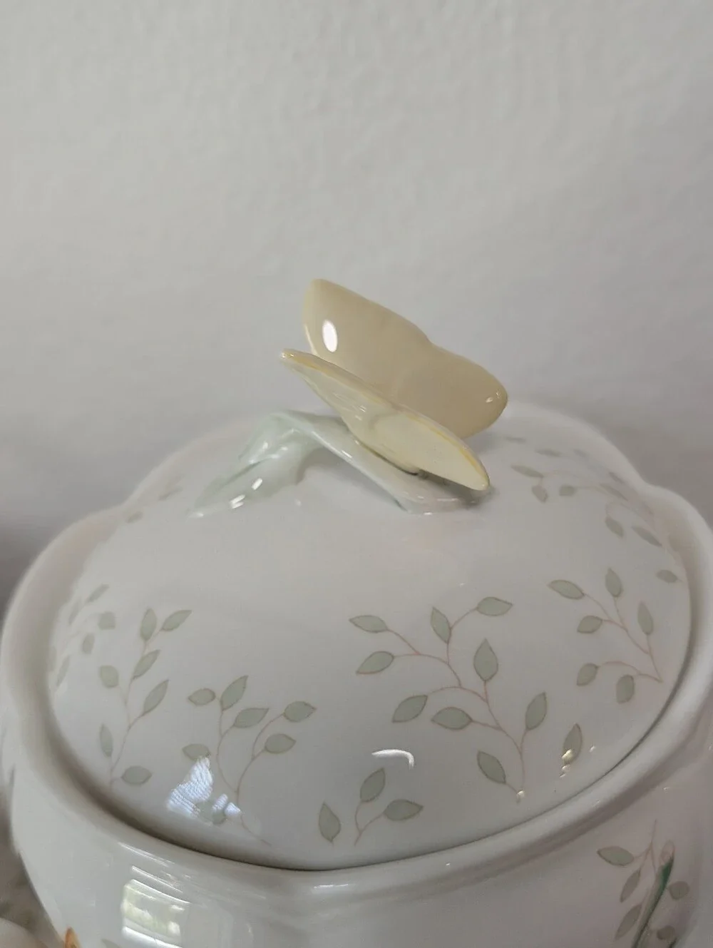 Vintage Lenox Butterfly Meadow Teapot with 4 Tea cups and Saucers 10 Pieces